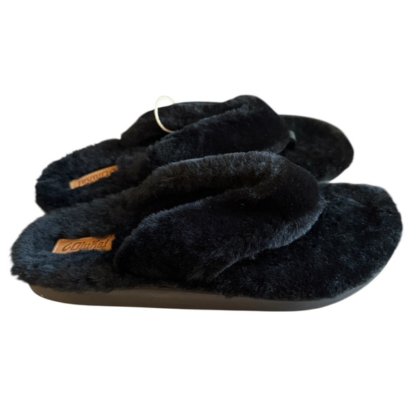 NWT OluKai Black Kipe'a Heu Fuzzy Slipper Women's Size 11 - Picture 2 of 7